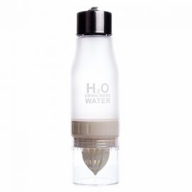 Бутылка для воды H2O Drink more water с соковыжималкой (650 мл) <белый>