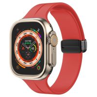 Ремешок для Apple Watch Series 5 (40 mm) силиконовый на магните <красный> ― OnlineBazar.su